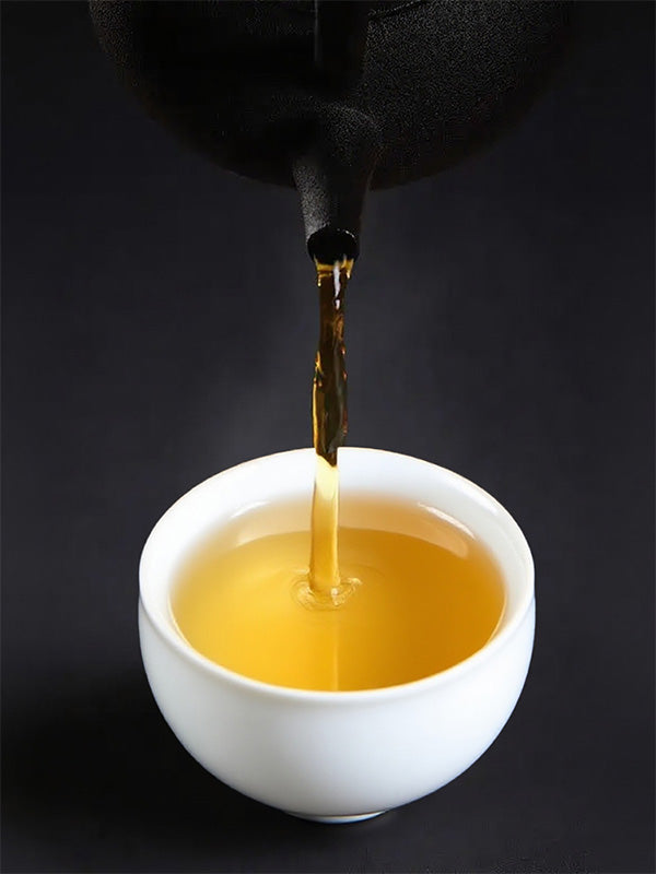 Organic Wild Ancient Tree Black Tea Mini Cake