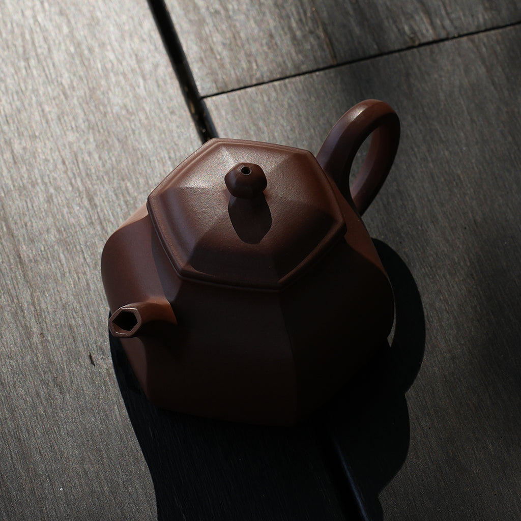 Cinnabar Clay Liufang Banyue Teapot 230cc Yixing Teapot