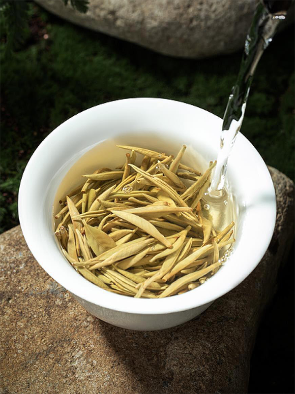 Organic Silver Needle White Tea Cake