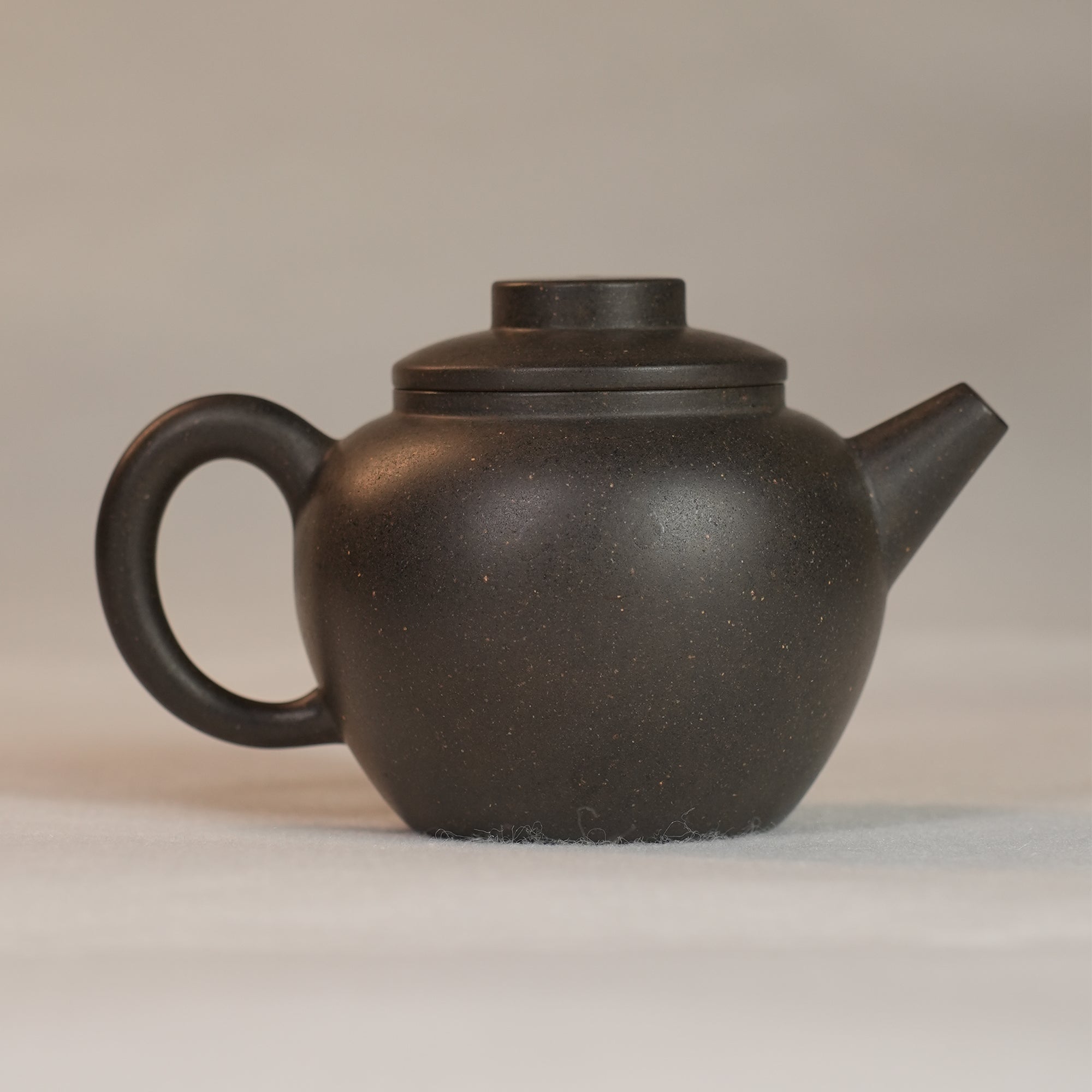 Huanglongshan Dicaoqing Clay Julunzhu Teapot 110cc Yixing Teapot
